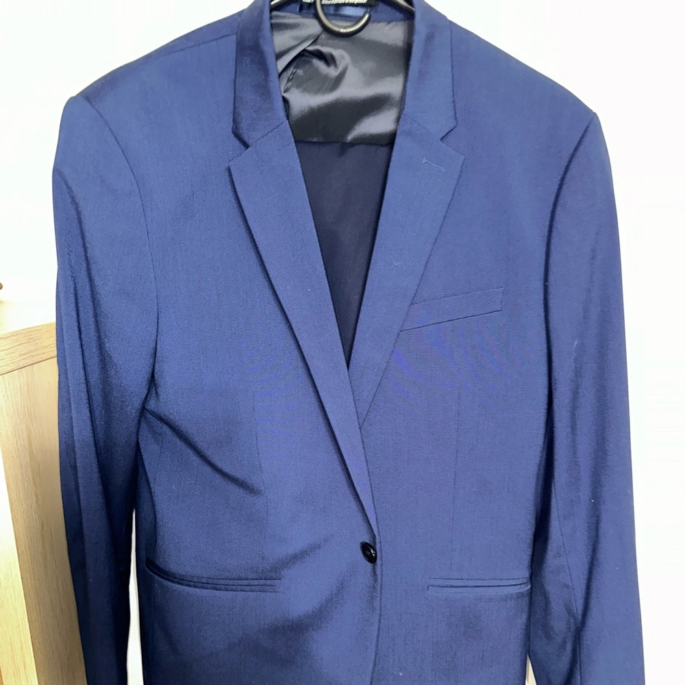 H&M Men’s Suit Set